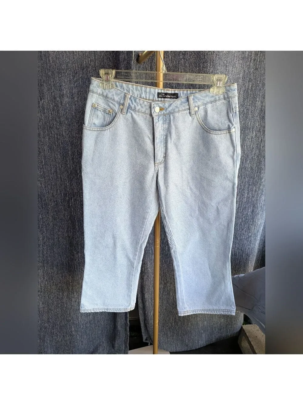 No Boundaries Light‎ Blue Denim Capri, Jrs. Size 11